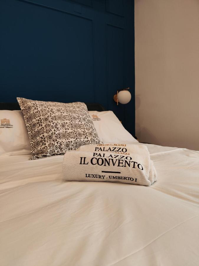 Palazzo Il Convento Luxury Umberto I Bed & Breakfast Naples Exterior photo