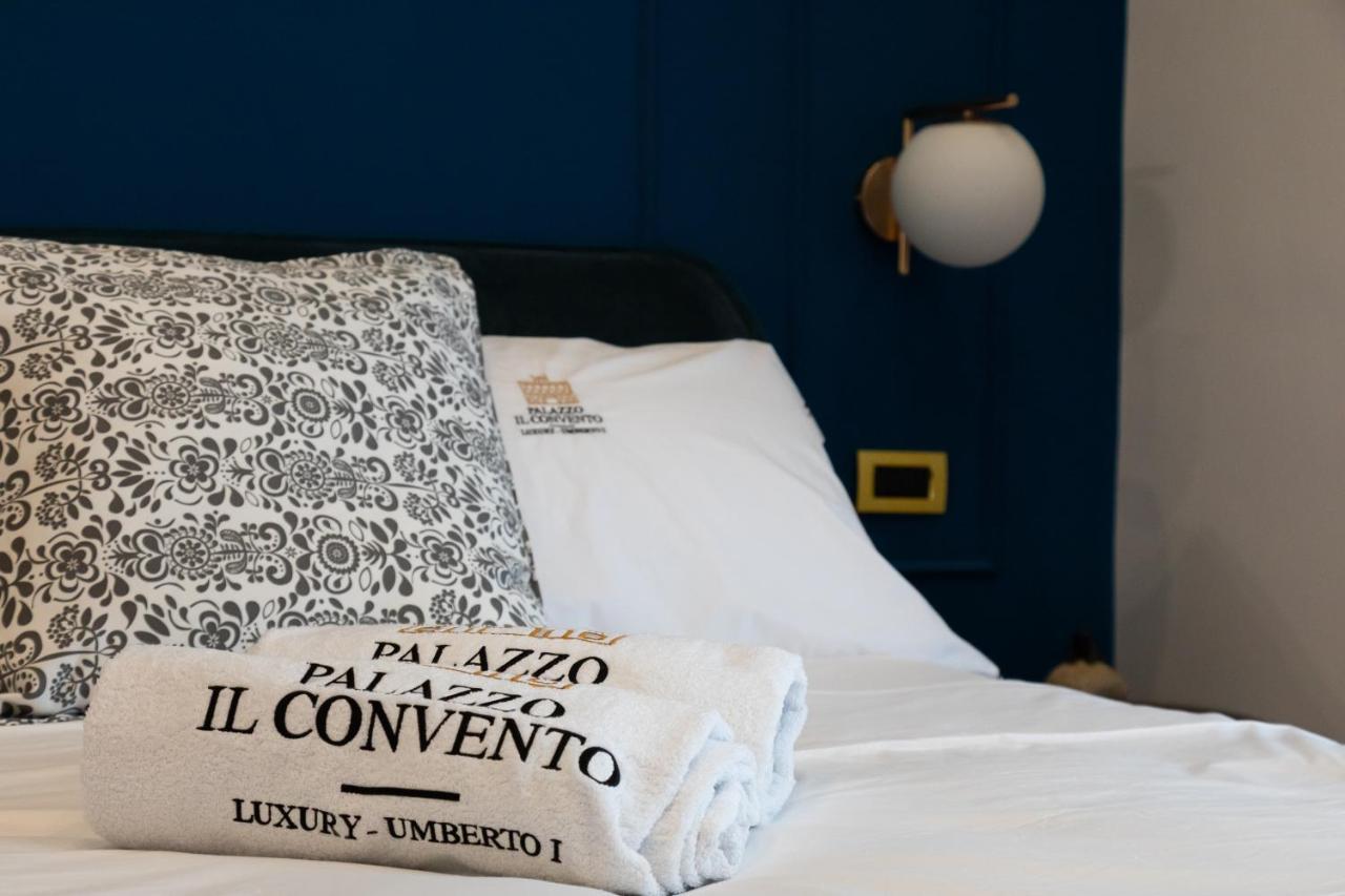 Palazzo Il Convento Luxury Umberto I Bed & Breakfast Naples Exterior photo